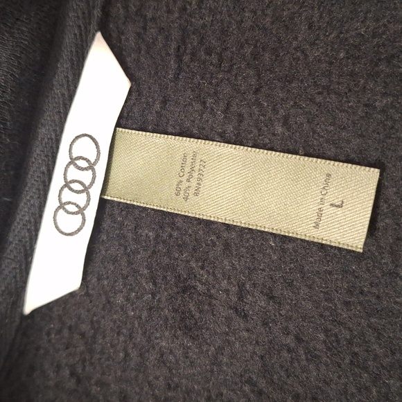 Audi 1/4 Zip Sweatshirt - Picture 6 of 10
